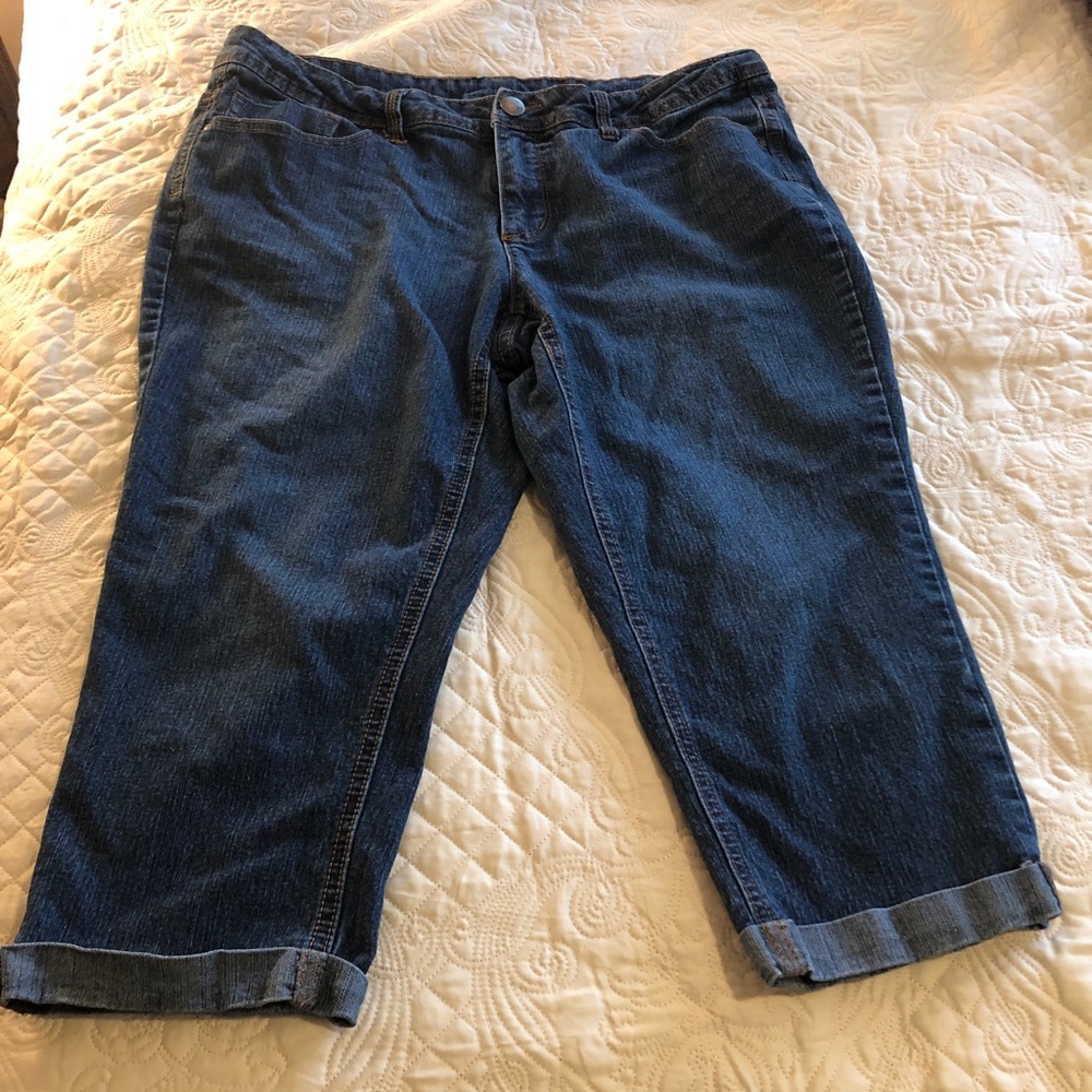 Cropped Cuffed Faded Glory Jeans dark wash size 14